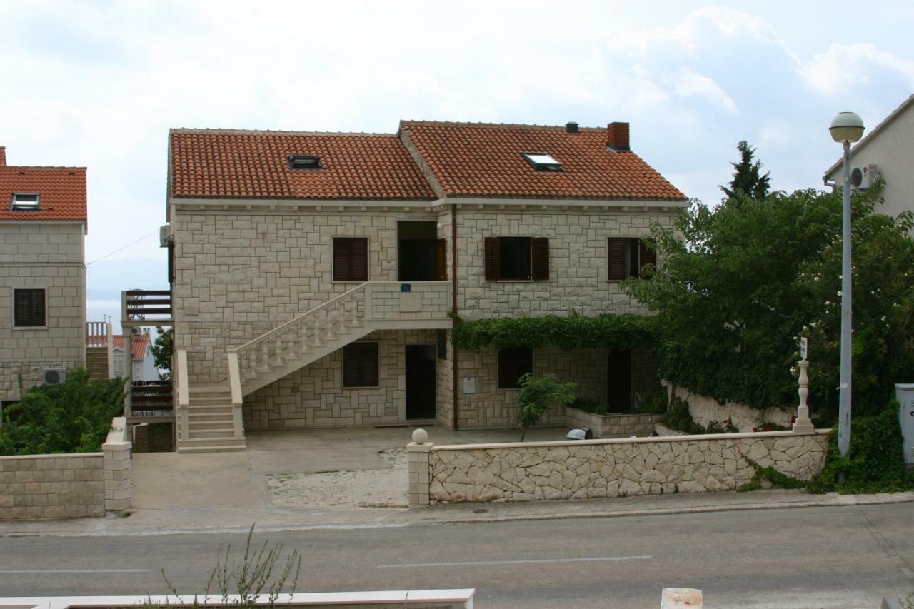 Apartments Bezmalinovic 2 Bol Exterior photo